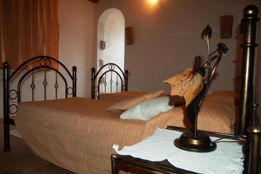 I Carrubi Casa de hóspedes San Priamo Quarto foto
