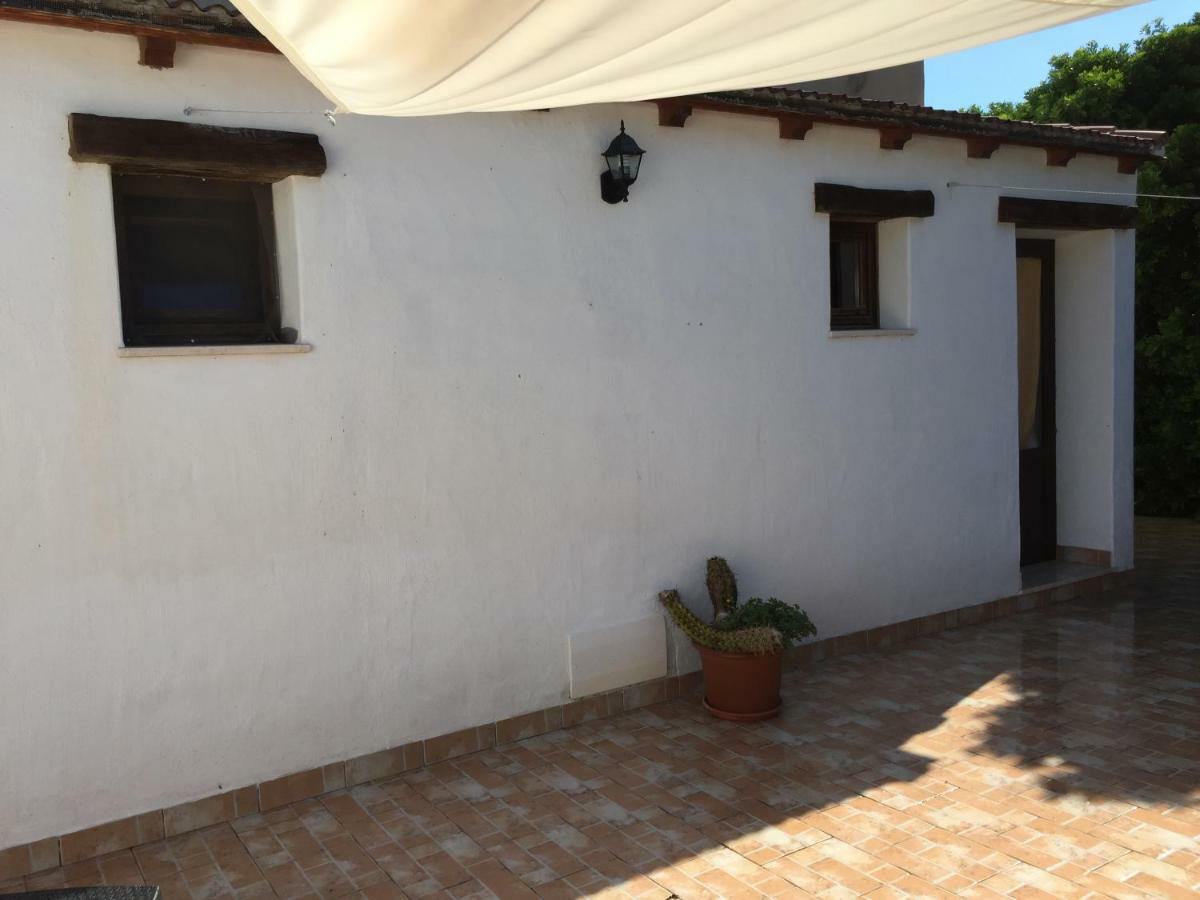 I Carrubi Casa de hóspedes San Priamo Exterior foto